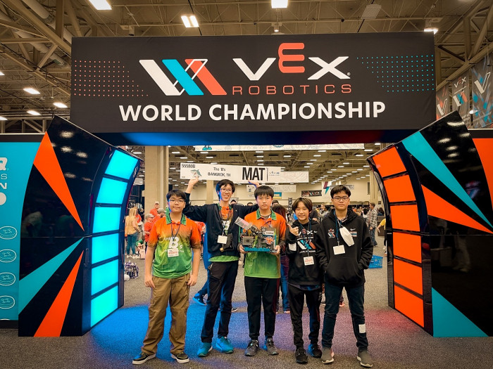 DBS students win awards in VEX IQ Robotics World Championships 2023 - Vimarsana News