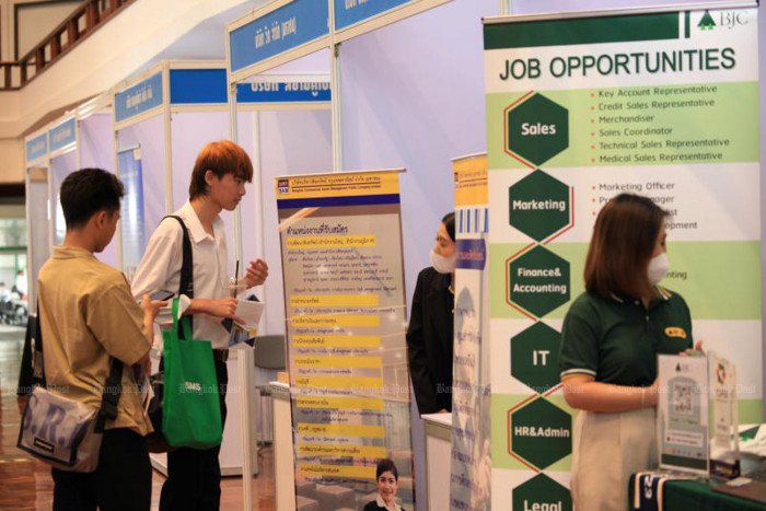 Employment rate jumps 2.4% in Q1 - Vimarsana News