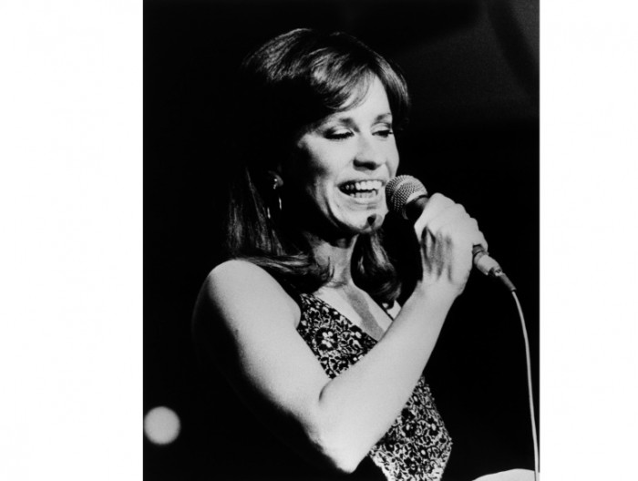 'Girl from Ipanema' singer Astrud Gilberto dead at 83 - Vimarsana News