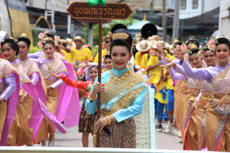 Flurry of colour  -3