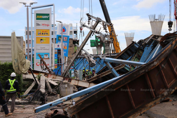 Bangkok Post - House mulls action on road collapse
