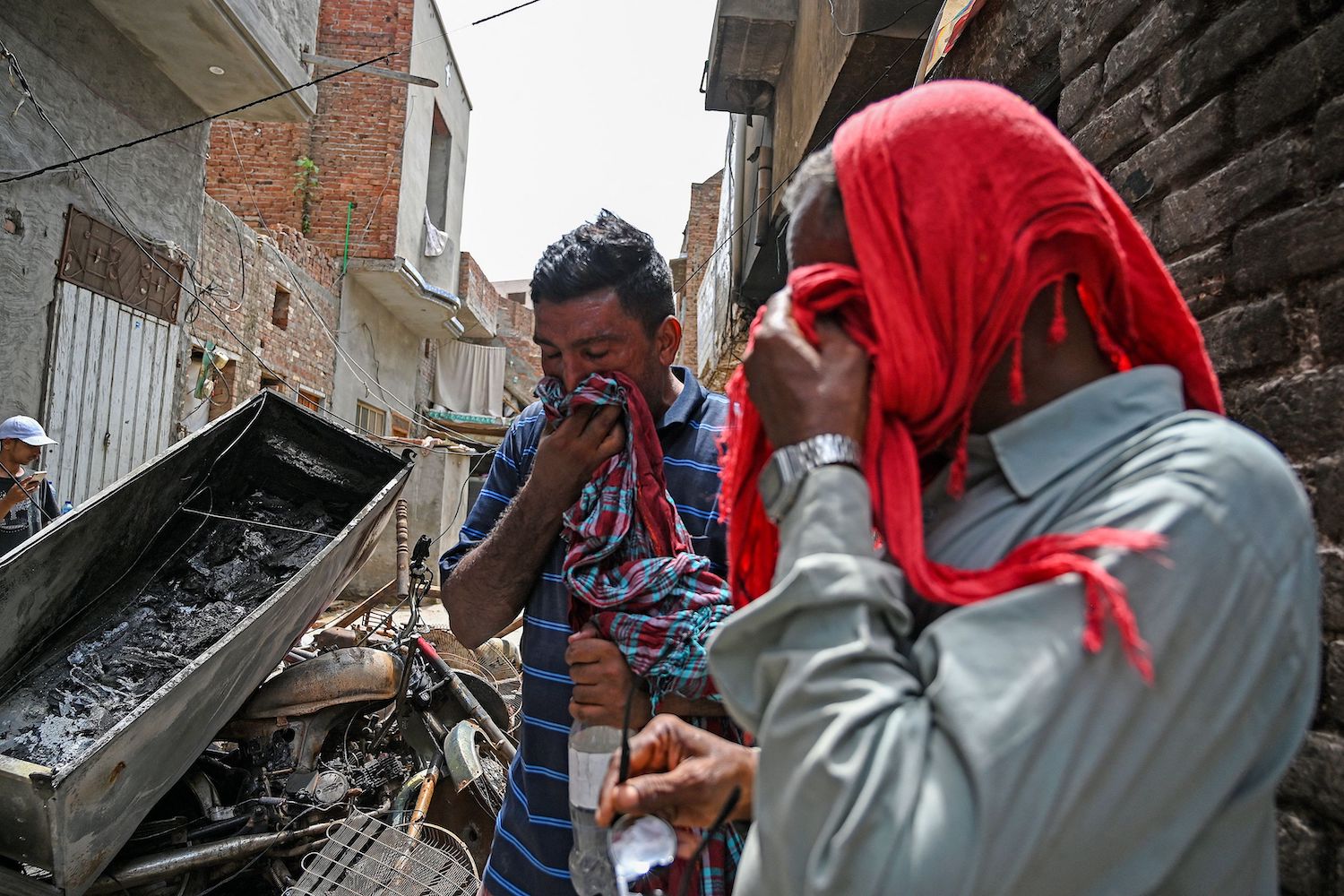 Pakistan probes mosques links to anti-Christian riots