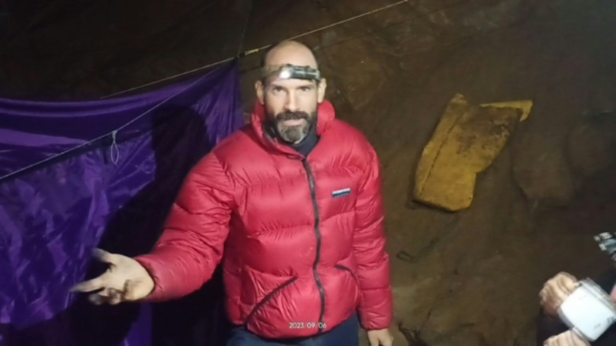 Bangkok Post - Ailing US explorer rescued after nine days in Turkish cave