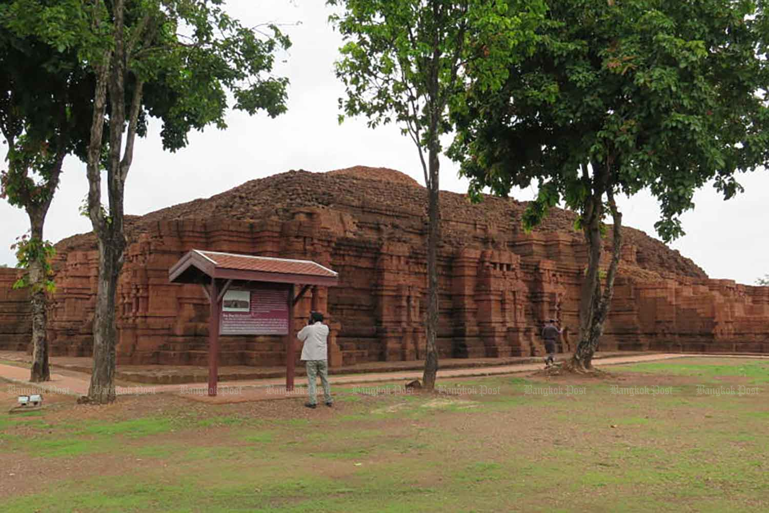 The country's only pyramid-shaped hill, Khao Klang Nok, in Si Thep Historical Park in the northern province of Phetchabun. (Bangkok Post file photo)