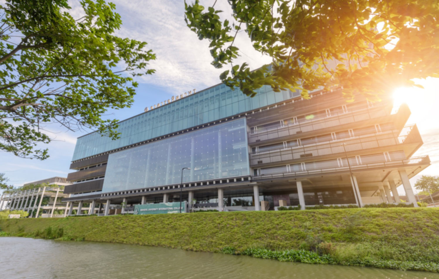 Apply to MUIC Now until October 17, 2023