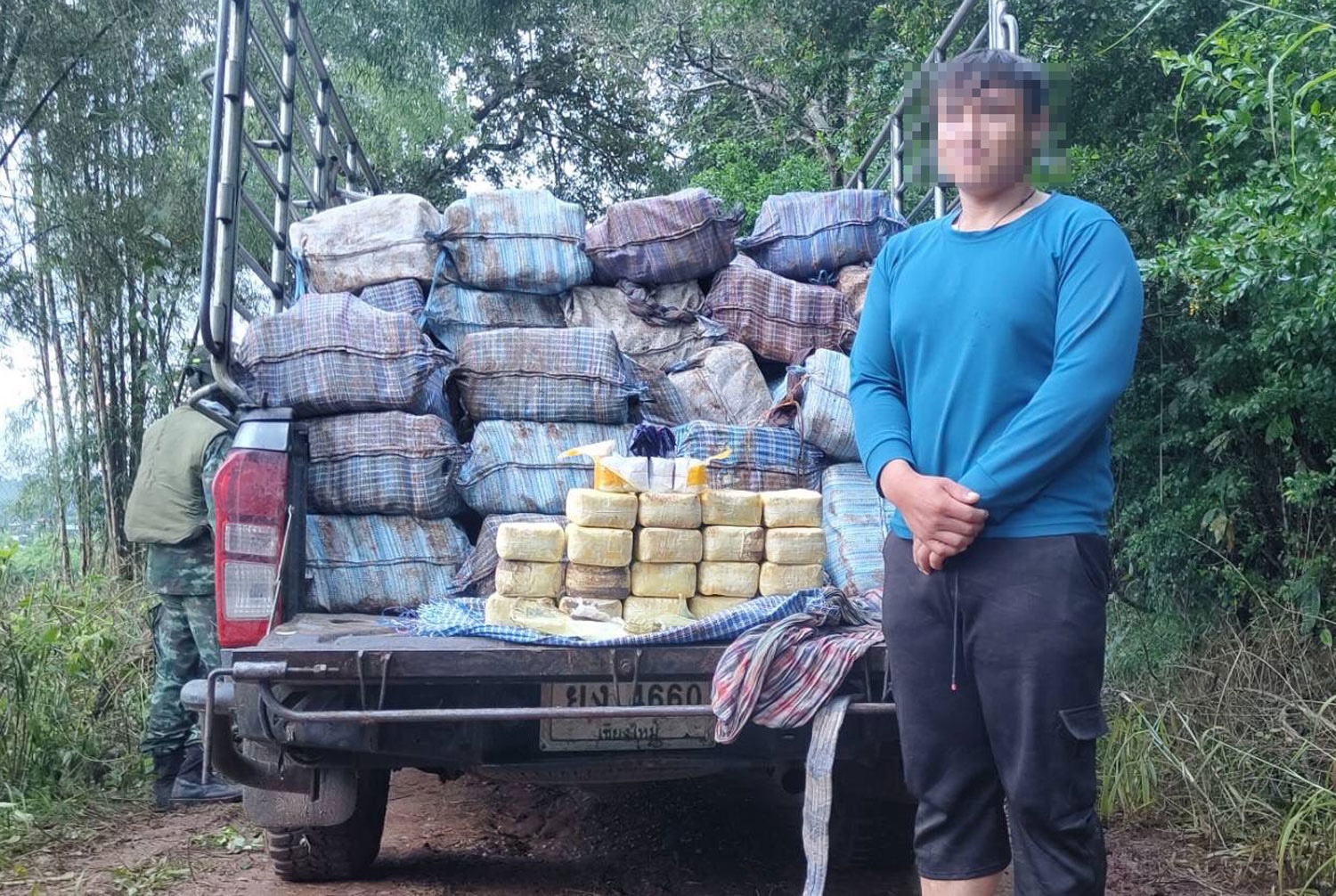Bangkok Post - Rangers seize 12m speed pills in Chiang Mai