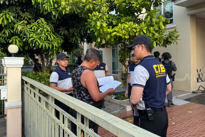 Bangkok Post - Three arrested in foiled murder plot