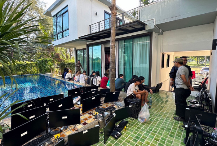 Bangkok Post - 12 held in Chiang Mai online gambling bust