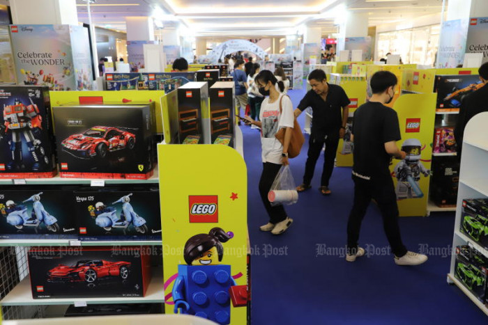 Lego to pay extra for renewable plastic used in toys