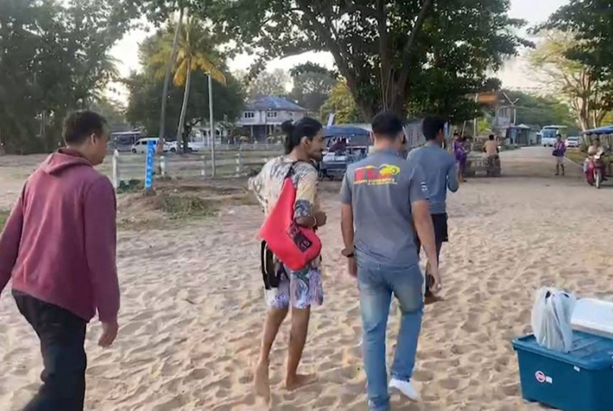 Bangkok Post - Illegal Russian tour guide arrested in Phuket