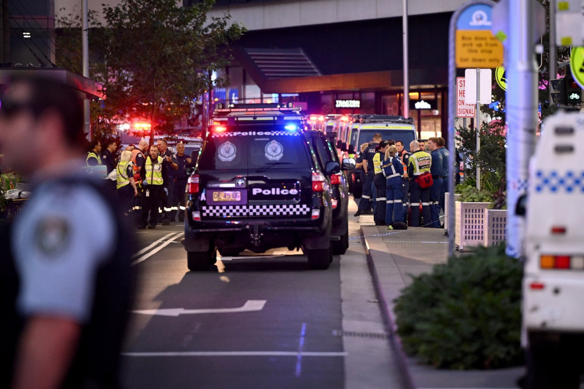 Bangkok Post - Seven dead after Sydney mall stabbing spree