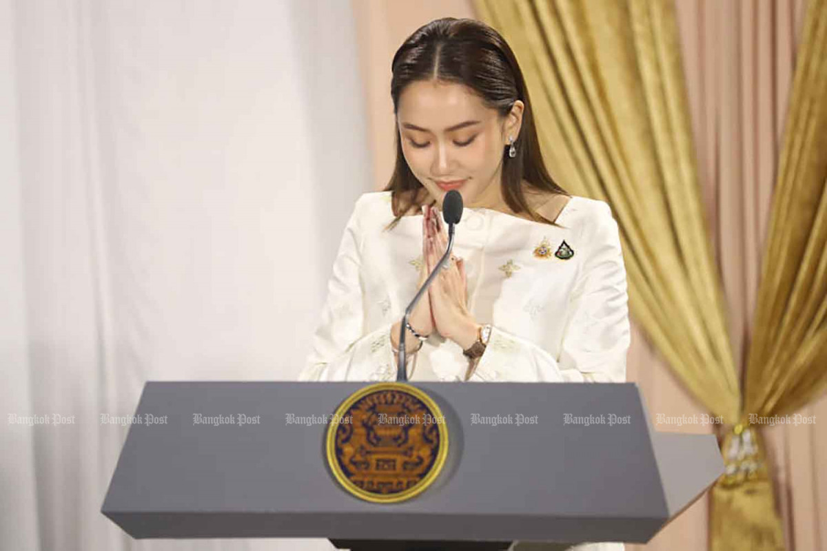 Critics pile pressure on new PM Bangkok Post Learning - Learn English ...