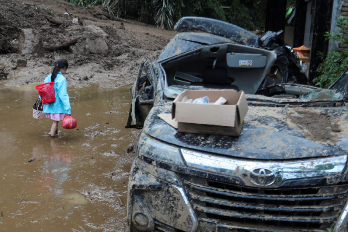 Bangkok Post - Landslides in Indonesia's Sumatra kill at least 27
