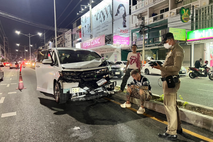 Bangkok Post - Chinese driver hits multiple vehicles, killing one in ...