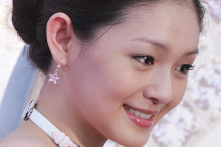 Taiwan's Barbie Hsu, hugely popular in East Asia, dies of flu