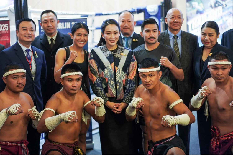 PM sets out tourism vision at Berlin event