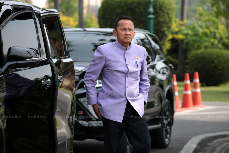 Public Health Minister Somsak Thepsutin has 15 days to review a recommendation by a Medical Council of Thailand committee that three doctors be disciplined for misrepresenting the health condition of former prime minister Thaksin Shinawatra. (Phopto: Chanat Katanyu)