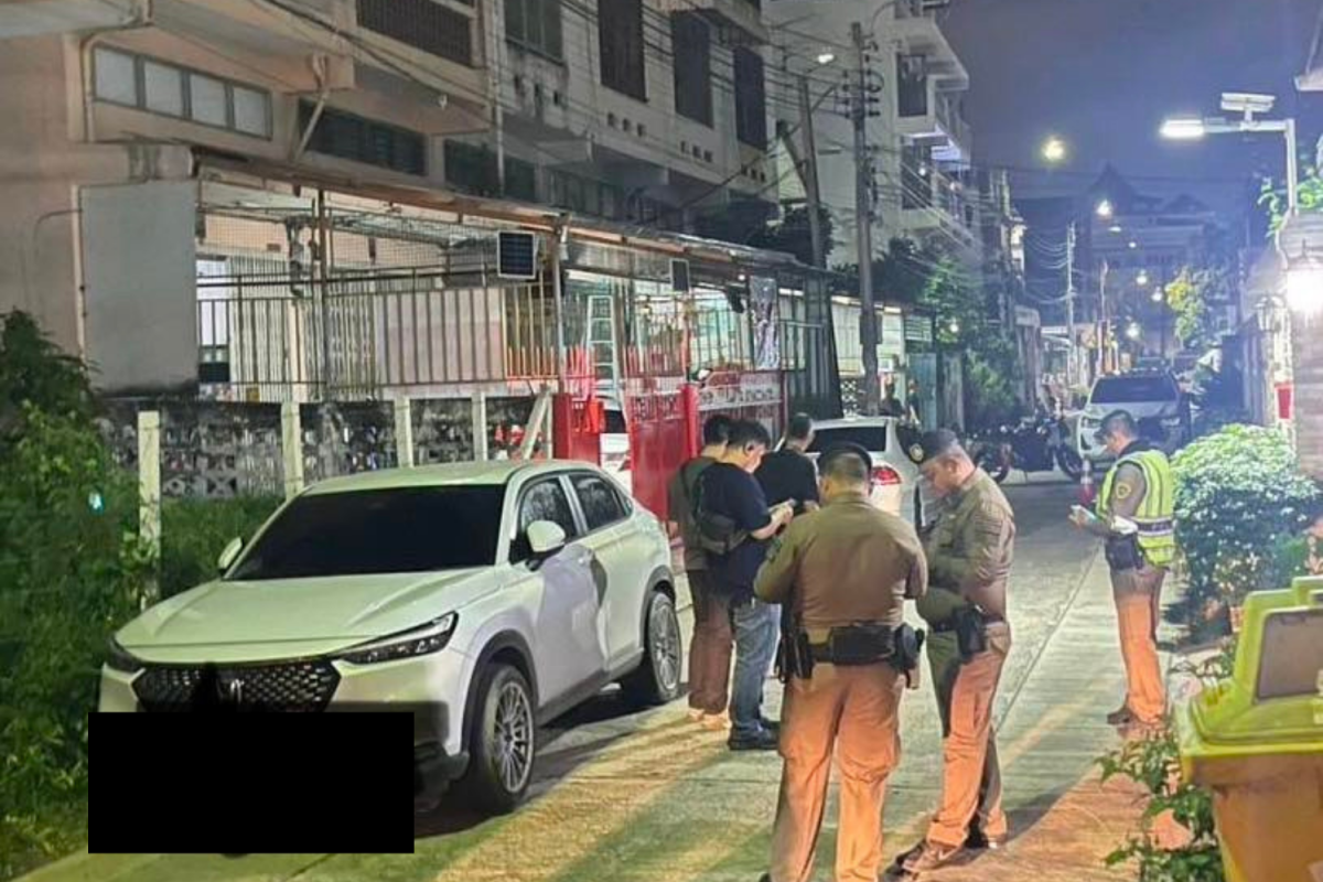 Bangkok Post Murdered Woman In Car Husband Surrenders After Standoff