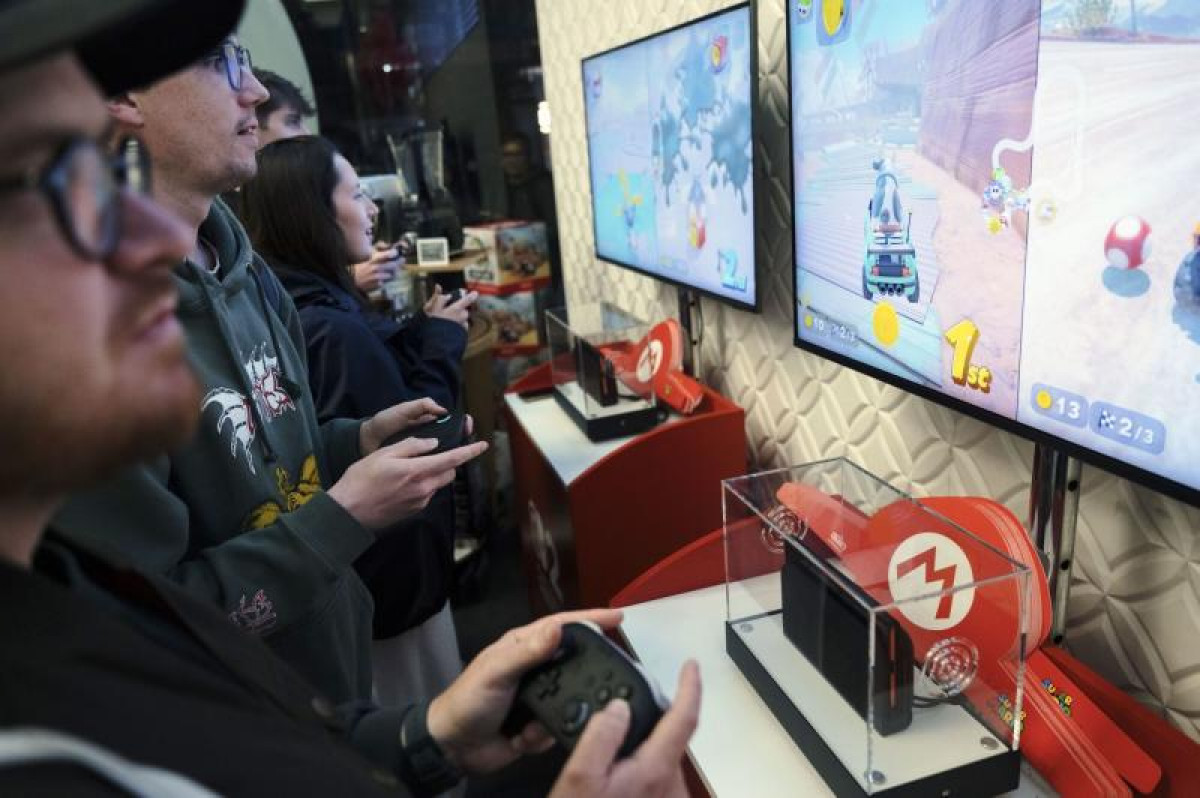 Bangkok Post - Nintendo sells record 3.5 million Switch 2 consoles in ...