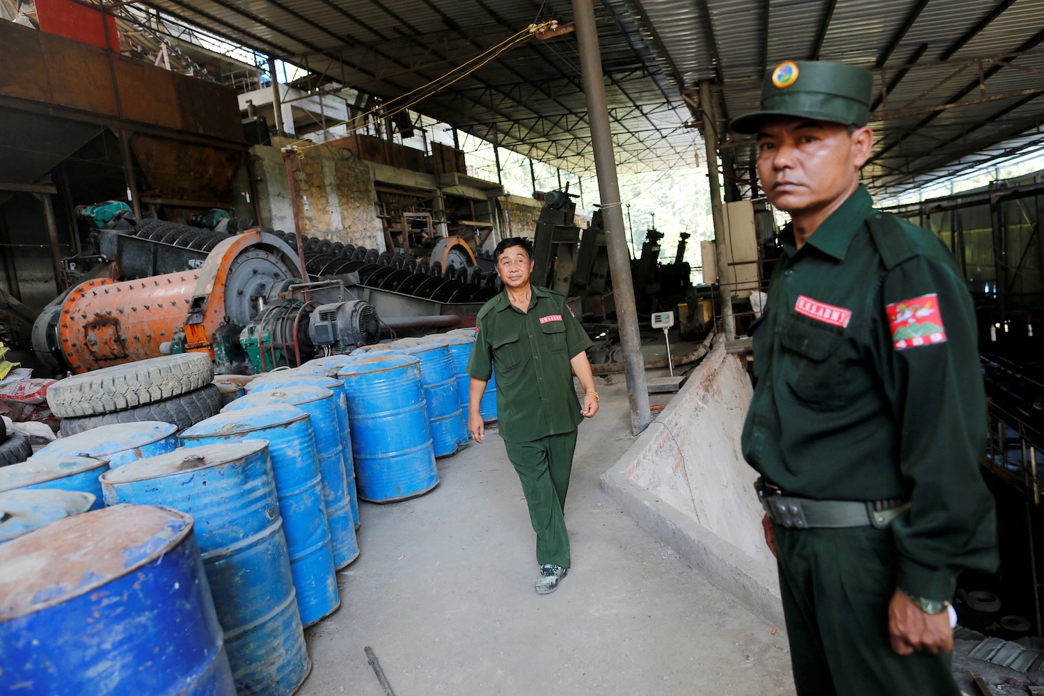United Wa State Army (UWSA) soldiers seen in a tin mine processing plant at Man Maw, an ethnic Wa territory in northeastern Myanmar, in October 2016. (Photo: Reuters)
