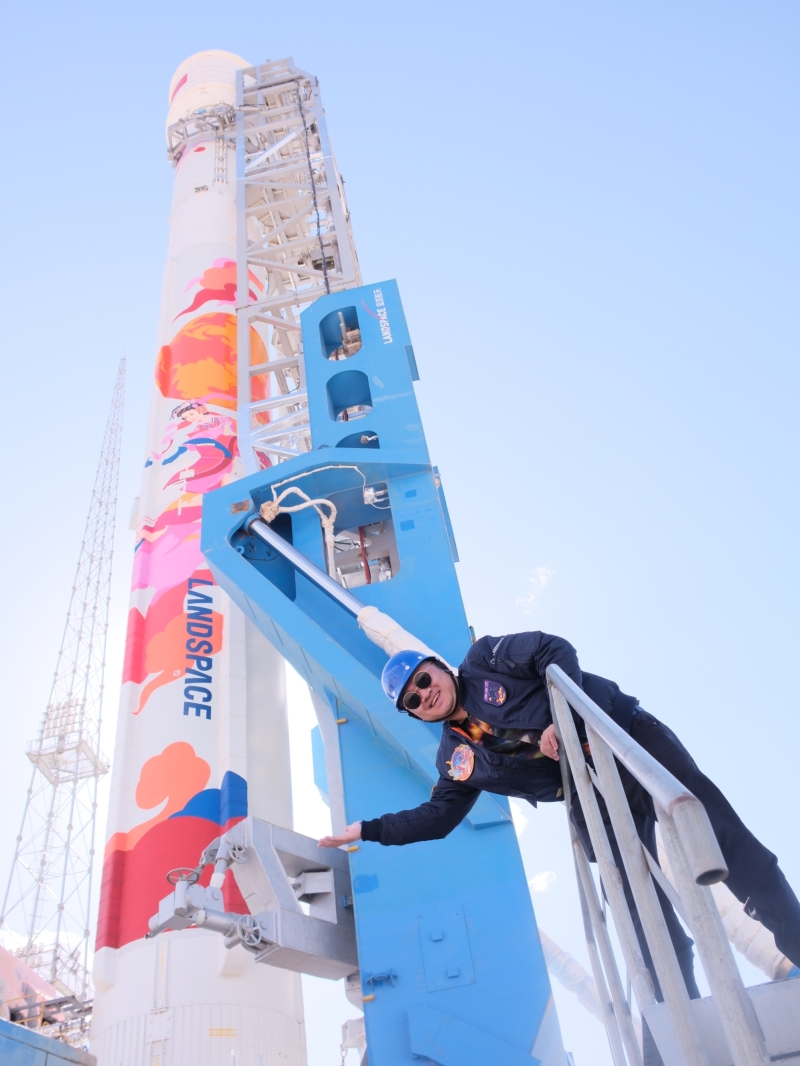 Bangkok Post - World's first art-filled rocket successfully launched