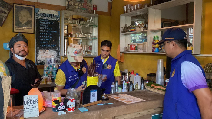 Café in Chiang Rai beim Verkauf von Kratom-Gebräu an Schüler festgenommen
