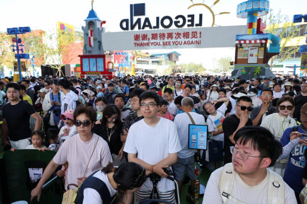 China's visa-free policy pays dividends as overseas entries soar in 2025