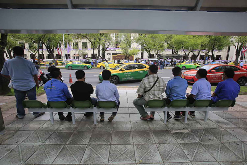 Ride-hailing drivers face tougher licensing rules