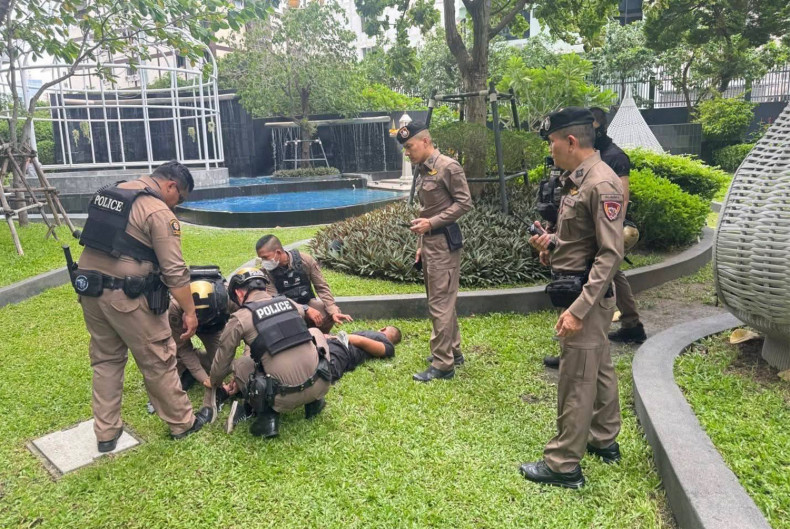 Agitated man snatches gun, shoots two policemen