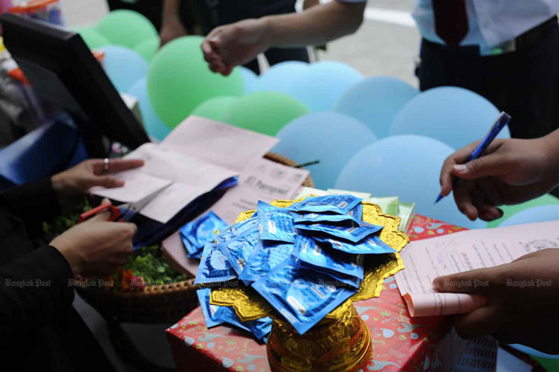 Uni condom project gains momentum
