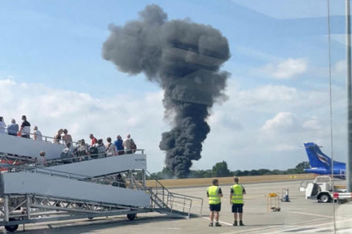 London Southend Airport closed, all flights cancelled after small plane ...