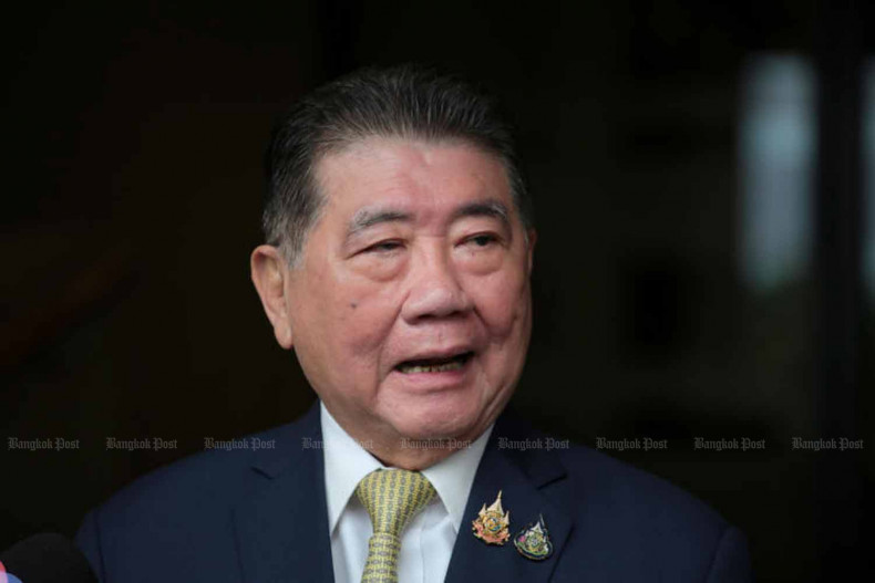 Phumtham warns 'idle' officials