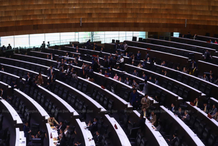 Pheu Thai blasted for rejecting amnesty bills
