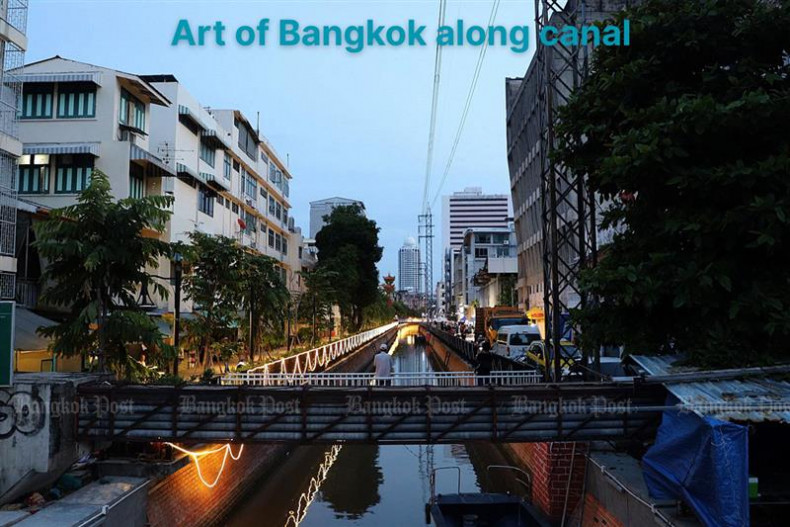 Art of Bangkok along canal