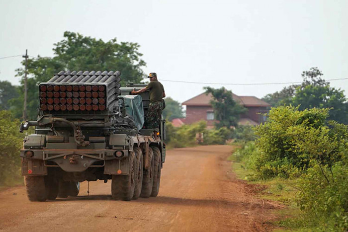 Thai army urges calm amid Cambodian long-range rocket talk