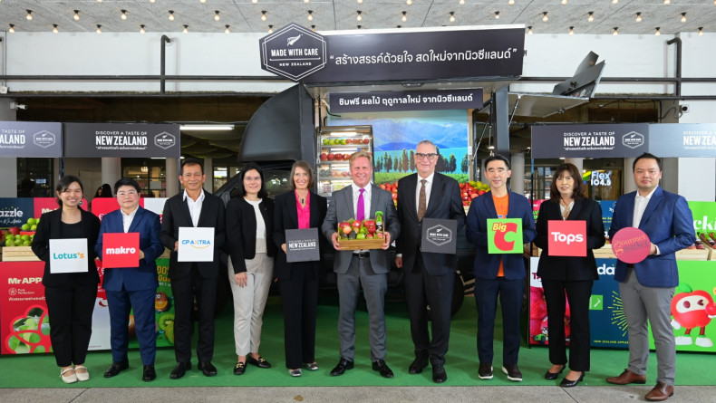 New Zealand Fruit Truck Rolls into Bangkok