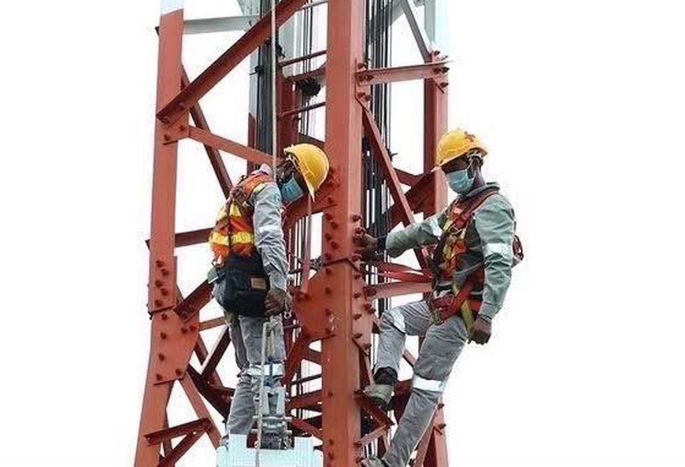 AIS, Thaicom get behind border security effort