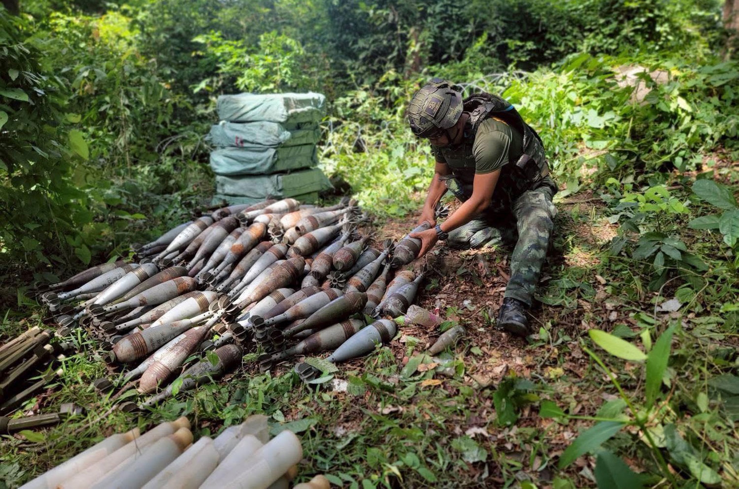 Bangkok Post - Three soldiers injured in mine blast near Thai-Cambodian ...