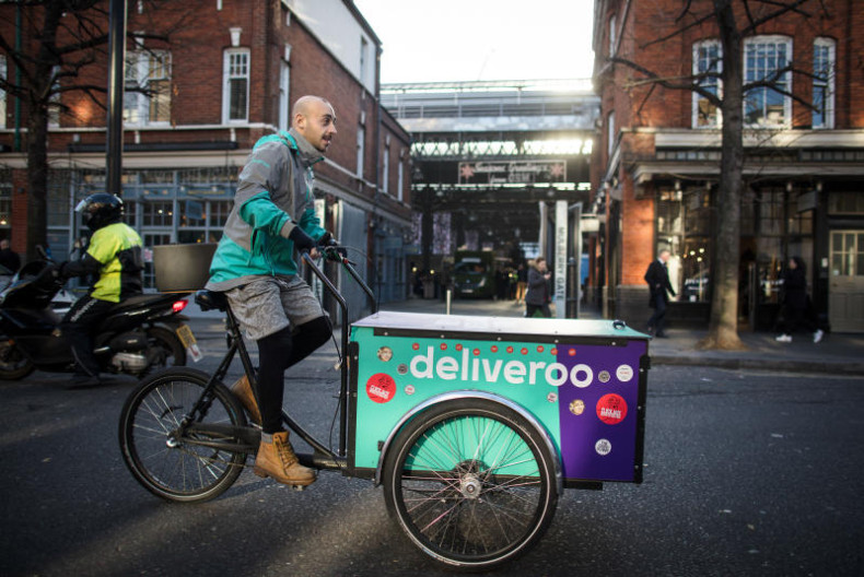 UK arrests hundreds in clampdown on illegal delivery rider work