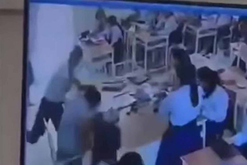 Student upset over exam score assaults teacher