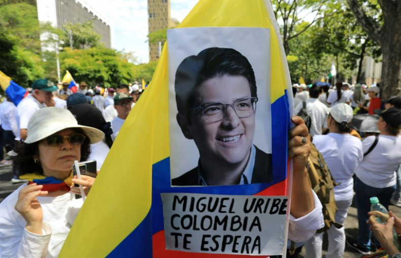 Colombian presidential hopeful dies two months after shooting