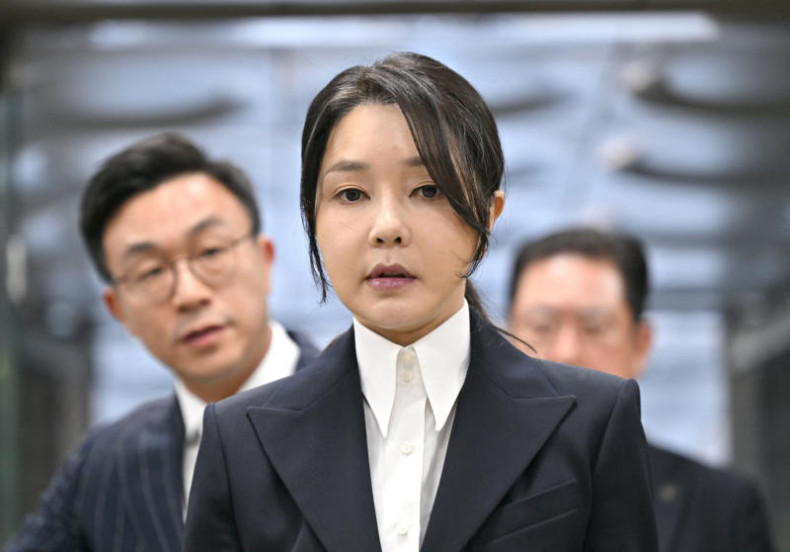 South Korea court to rule on bid to arrest former first lady