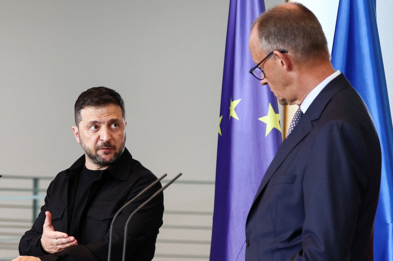 Putin ‘bluffing’ about ending war, Zelensky warns