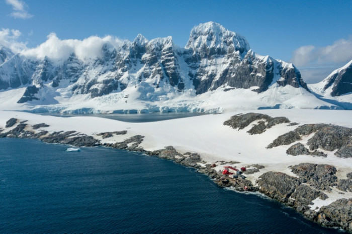 Surging tourism polluting Antarctica, scientists warn