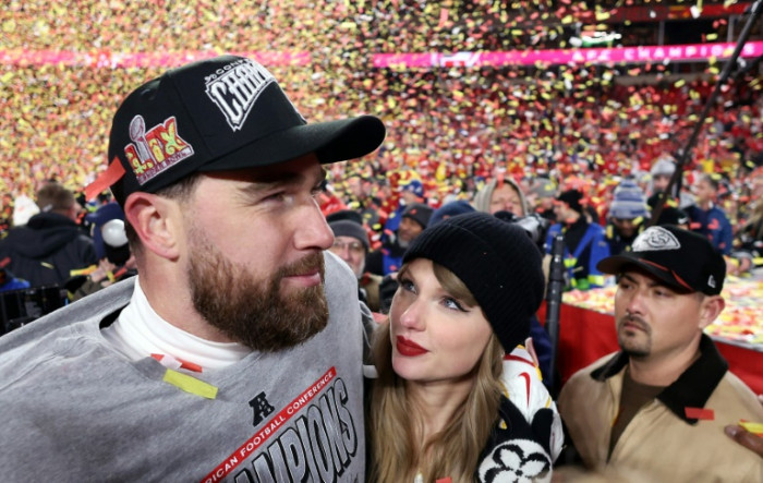 Sportwelt gratuliert Swift und Kelce zur Verlobung