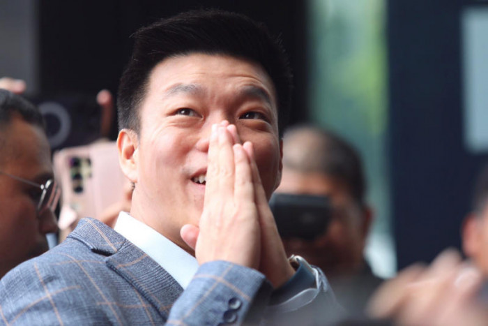 Thai political turmoil threatens growth, lifts rate cut bets