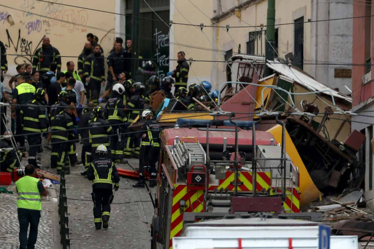 Bangkok Post - At least 15 dead after Lisbon funicular derails
