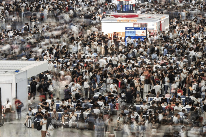 China rail trips hit record at start of Golden Week