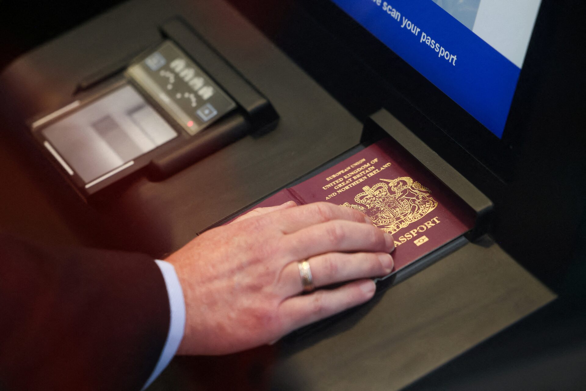 Bangkok Post - What the EU's new biometric border checks mean for non ...