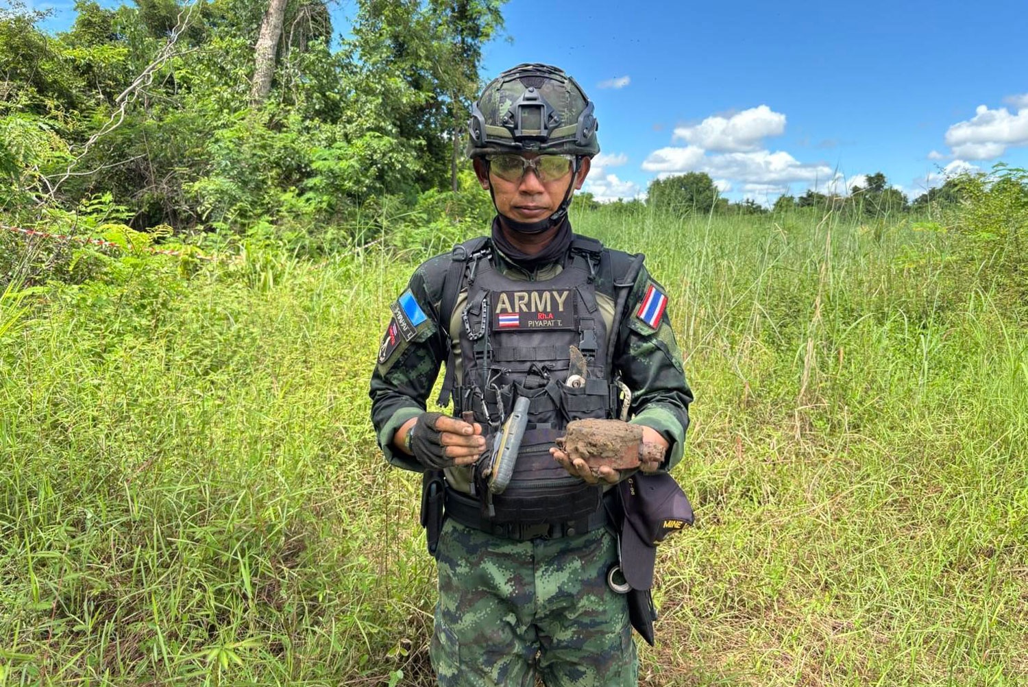 Bangkok Post - New anti-tank mine found near border in Sa Kaeo
